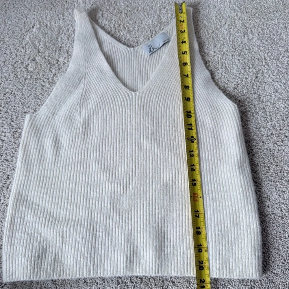 Dh New York White Ribbed Knit Tank Top - Picture 3 of 7